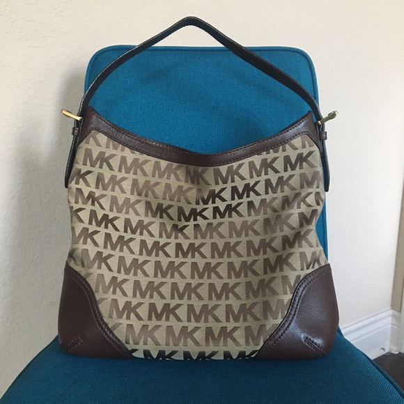Michael Kors canvas/leather monogram hobo bag - Picture 3 of 9